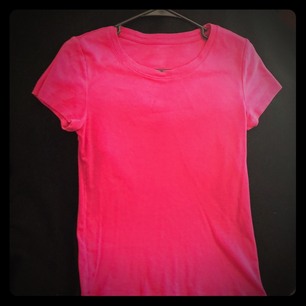 🤩Cute, pink cotton T-Shirt⭐️
